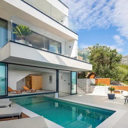 Bue Moon Holiday home *